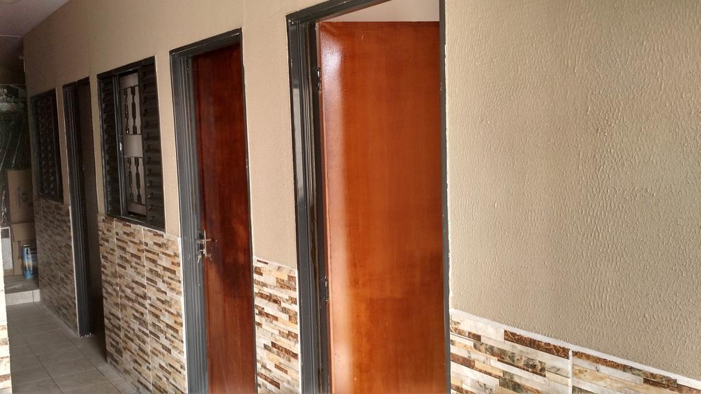 Dormitorio Canarinho Goiânia Εξωτερικό φωτογραφία