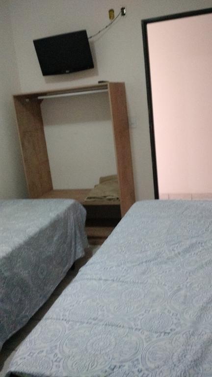 Dormitorio Canarinho Goiânia Εξωτερικό φωτογραφία